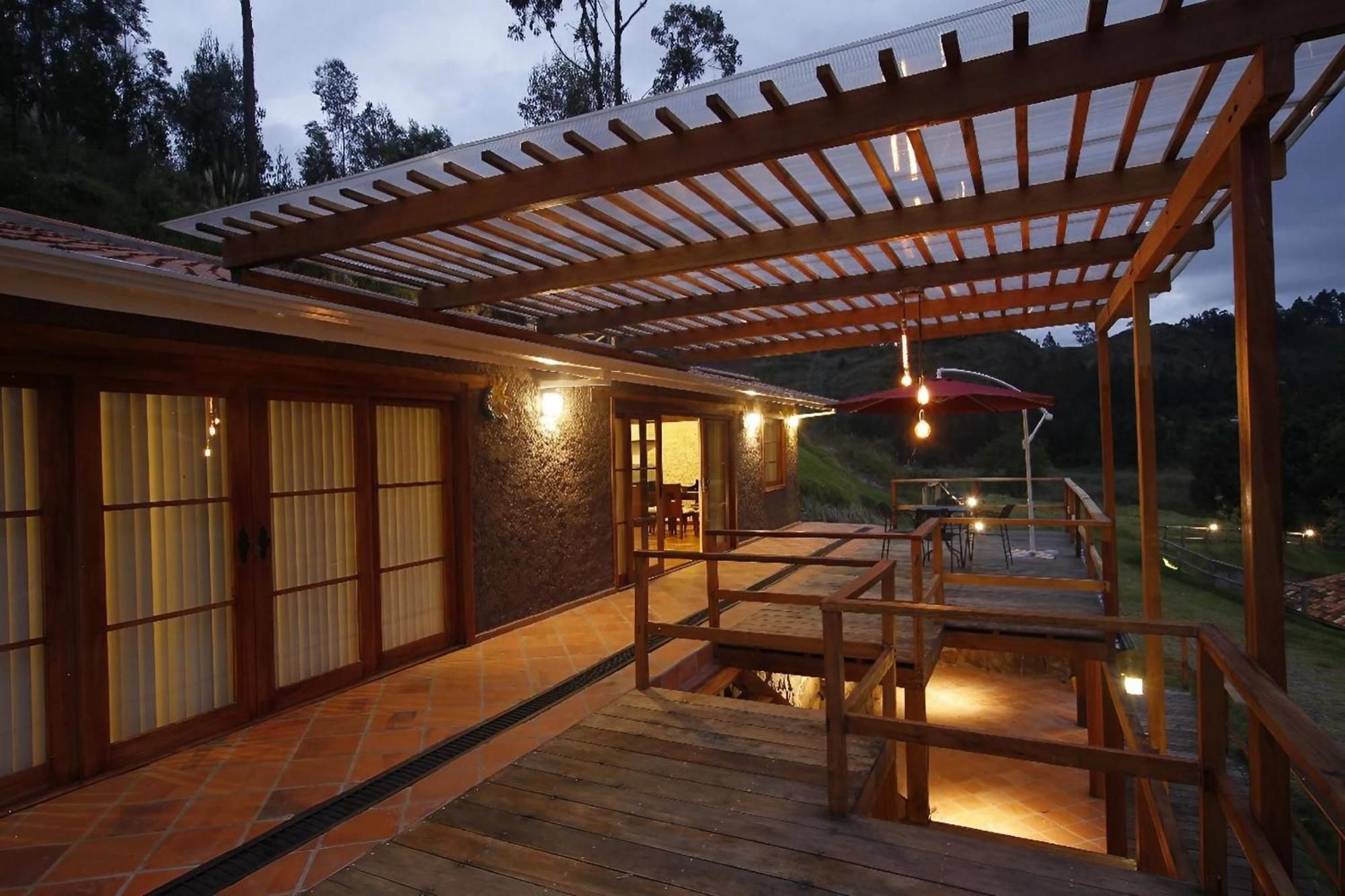 Killary Lodge & Glamping Cachanlo de Sidcay エクステリア 写真