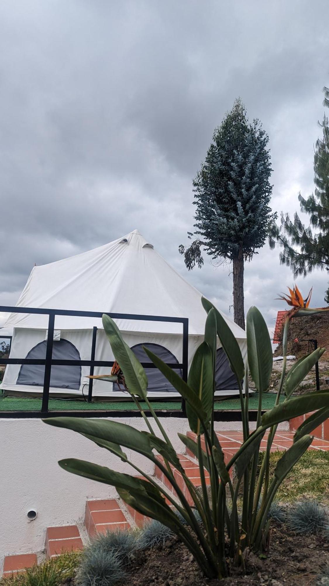 Killary Lodge & Glamping Cachanlo de Sidcay エクステリア 写真