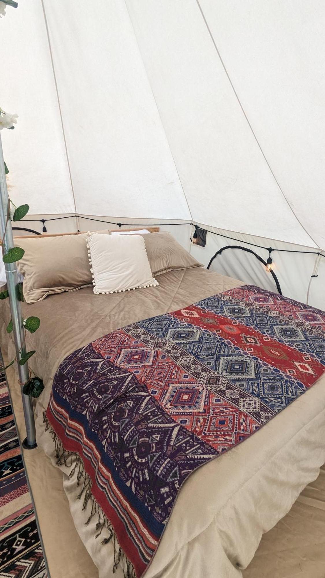 Killary Lodge & Glamping Cachanlo de Sidcay エクステリア 写真